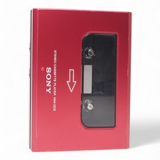 SONY WM-DD II Walkman in Rot -