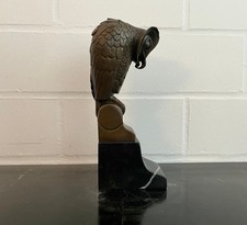 Bronzeskulptur Eule auf