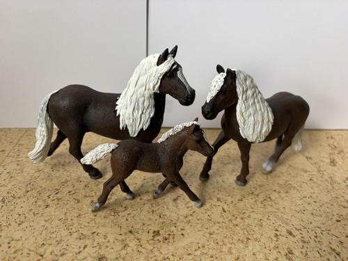 Schleich pferde familie - pferde,