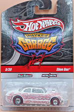 Hot Wheels Premium - Shoe Box