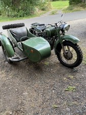 Motorrad mit Beiwagen K750 Dnepr mit Ersatzteile