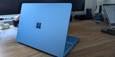 Surface Laptop 7 Blau
