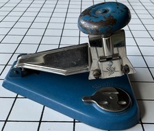 Skre Tri Klapp Tacker