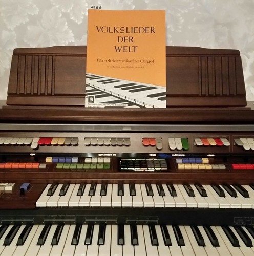 Volkslieder der welt - "volkslieder, welt"