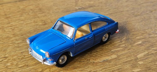 1600 blau gama 945 - vw,
