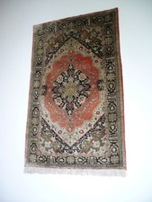 Seidenteppich handgeknüpft