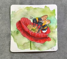 Handgemalte Hummel auf einer