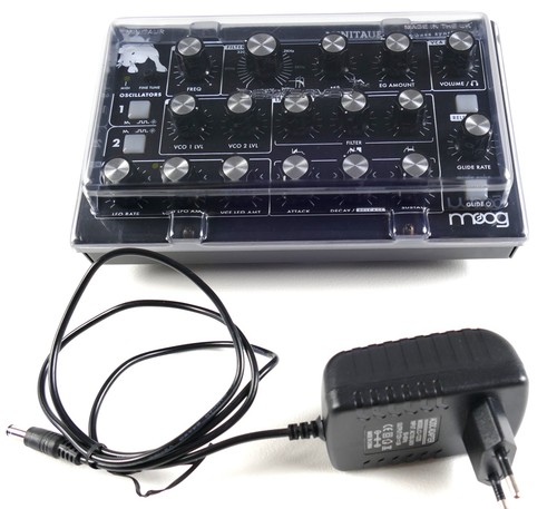 Moog minitaur synthesizer - minitaur,