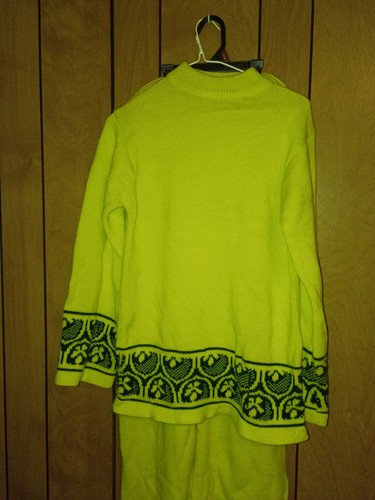 Fully fashioned acrylic knit - acrylic,