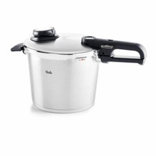 Fissler Vitavit Premium Schnellkochtopf 22 cm, 6 L, mit gelochtem Einsatz