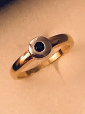Feiner Solitär Ring Herz