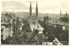 AK Wiesbaden - Luisenplatz, kath. Bonifatiuskirche, Waterloo-Obelisk - ca. 1925