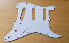 Fender Pickguard Stratocaster White / Black / White