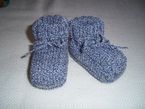 Handgestrickte babyschuhe - babyschuhe, ca