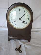 antike Junghans Württemberg B21 Tischuhr mit Porzellanzifferblatt & Verzierungen