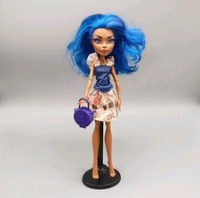 Monster High Puppe Rebecca Storm Mattel 2011 | Beschreibung lesen!