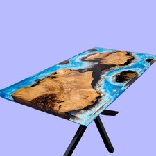 Einzigartiger Epoxidharztisch