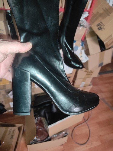 Handgefertigte gummi stiefel - handgefertigte,