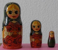 Matrjoschka, Matrioschka, Matroschka. Babuschka! 3 Holz-Puppen. GESCHENKIDEE