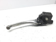 Brake pump right rubber defect