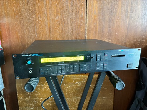 Roland 550 liner synthesizer - liner,