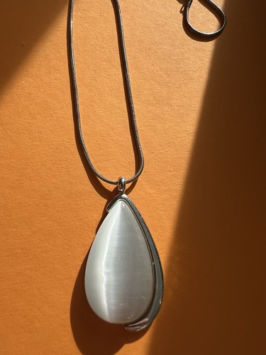 Anhänger mit kette - kette, (stein