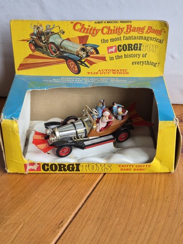 Vintage corgi toys 266 chitty - 266,