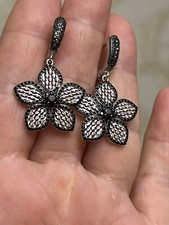 WOW Schwarz & Weiß Diamanten