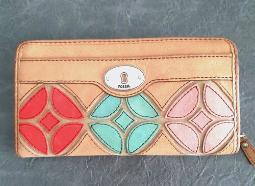 Fossil leder - *fossil,