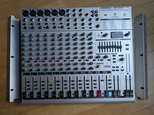 Behringer eurorack ub1832fx - eurorack,