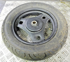 Hinterrad mit Bereifung