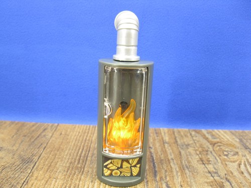 Kaminofen mit flackerlicht - kaminofen, aus