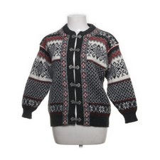 Nordstrikk, Strickjacke