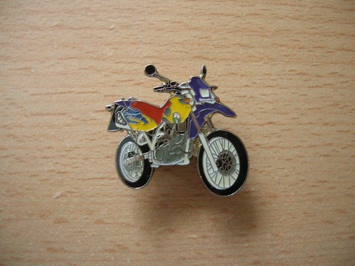 Pin badge muz baghira - pin,