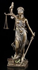 Kleine Justitia Figur mit
