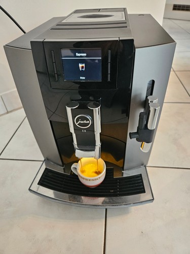 Jura kaffeevollautomat - jura, e8