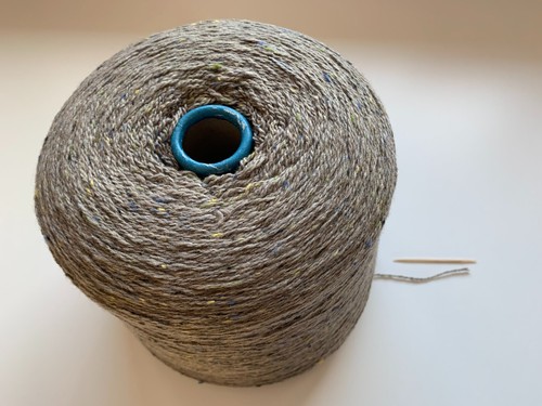 100g bobbelwolle garn - ca.,