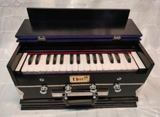 Neues indisches Harmonium –