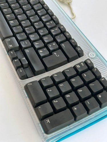 Top apple usb keyboard m2452 - top:,