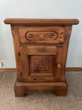 VoglauerNachtschränkchen Braun Anno 1600 NUR ABHOLUNG!!!