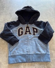 (8) Sweatjacke von Gap Gr.80