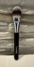 COCO CHANEL PINSEL ?️ NR. 6 FOUNDATION SCHRÄG MIT ETUI