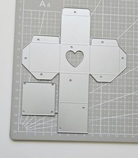 * Stanzschablone * Kleiner Würfel mit Herz * Box *