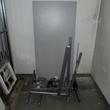 Elektrisch höhenverstellbarer