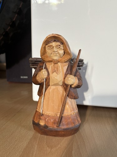 Handgeschnitzte holzfigur - handgeschnitzte,