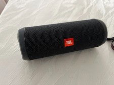 JBL Flip 4 Bluetooth Lautsprecher (schwarz) – defekt