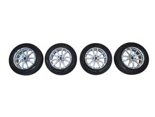 Original Kia Sorento Alufelgen 235 60 18 Zoll Winterreifen Vredestein RDK