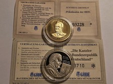 Zwei Gedenkmedaillen -