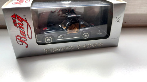 Mercedes 300 ten years - years, bang