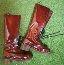 Dr Martens MIE 20 Loch Kniehöhe